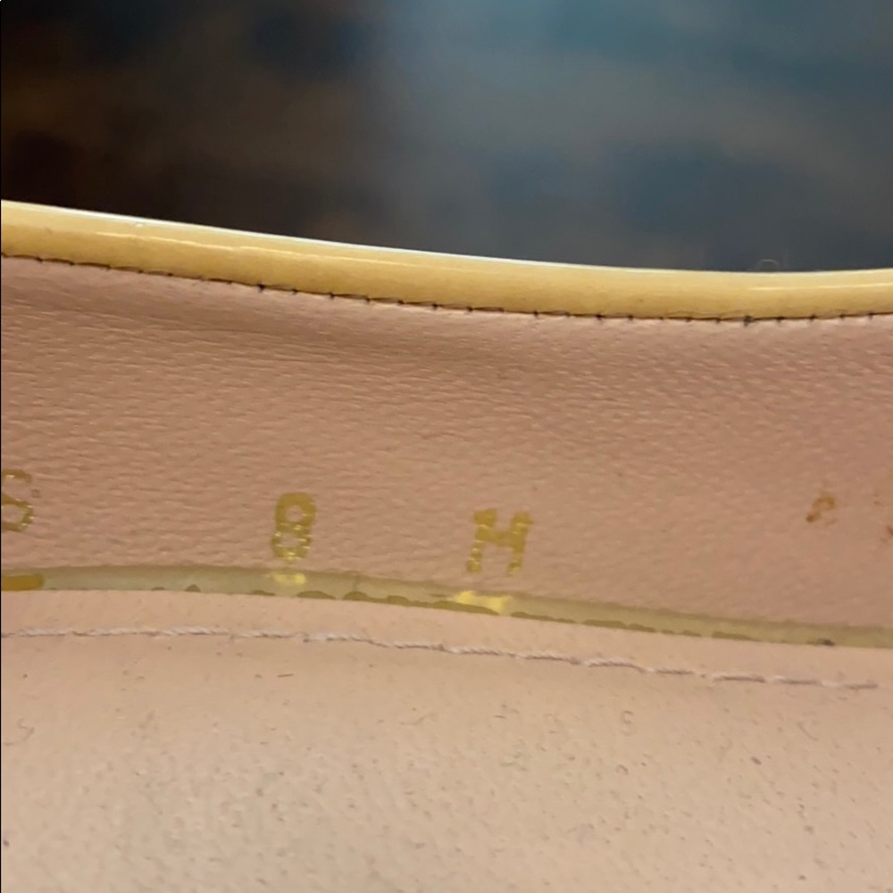 Stuart Weitzman pumps - Picture 4 of 4
